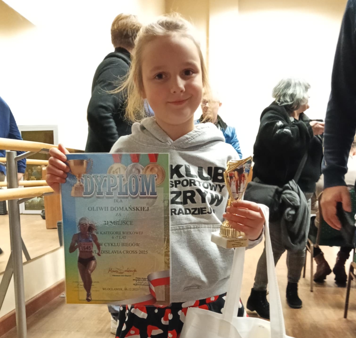 Vladislavia Cross 2025